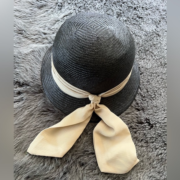 Goorin Brothers Flapper Hat - Picture 2 of 5